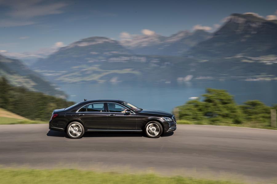  Mercedes-Benz S400 d Lang 4Matic 2017 года  (WW) (фото 11 из 27)